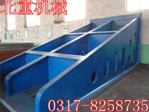 鑄鐵（tiě）彎板廠家